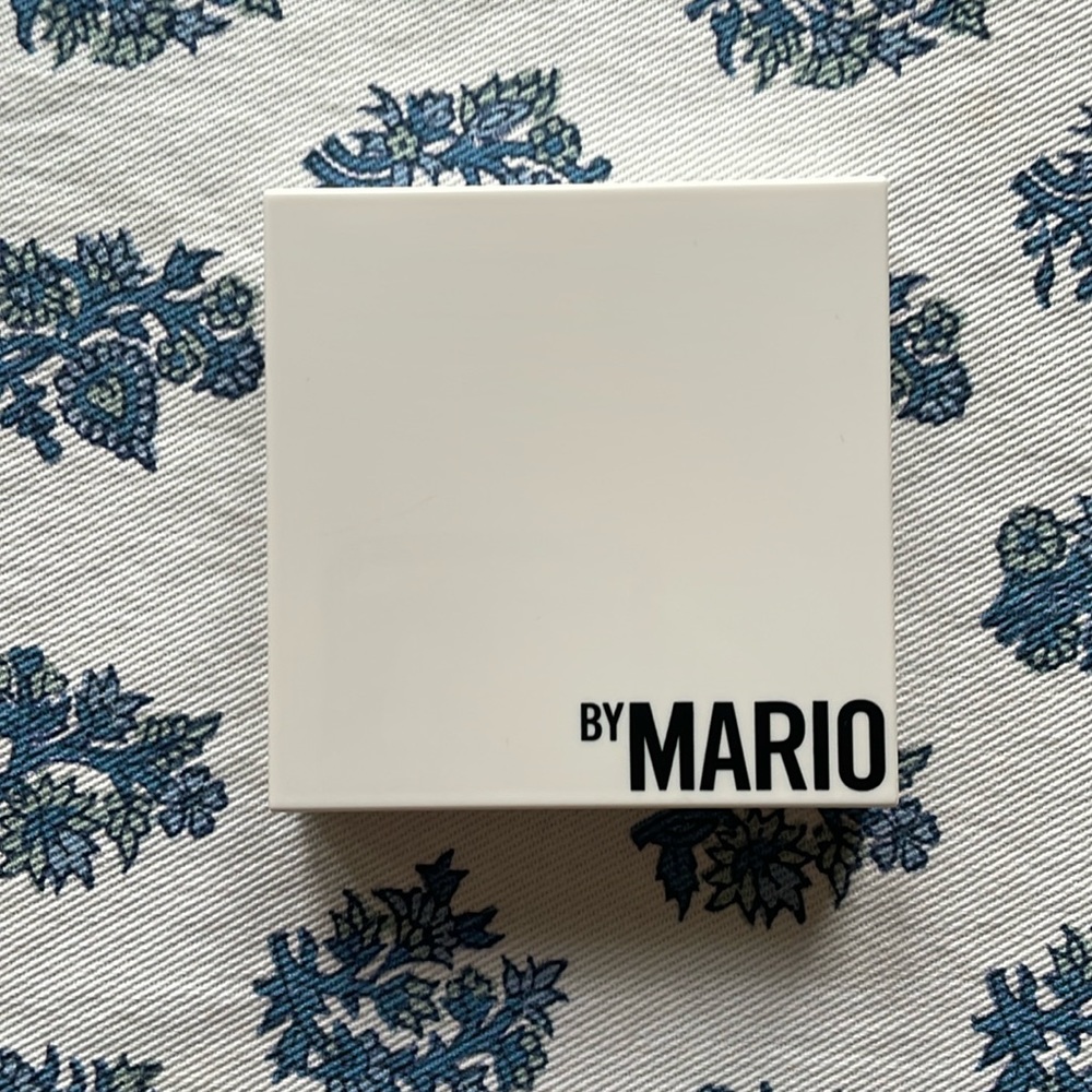 Makeup By Mario Rosy Glam Eyeshadow Quad. New.  No box